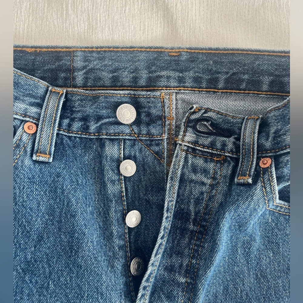 Levi's Men's 501 Button Fly Jeans NWOT - Picture 8 of 9